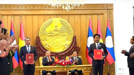 Đưa quan hệ hợp tác pháp luật và tư pháp với Lào sang một giai đoạn mới