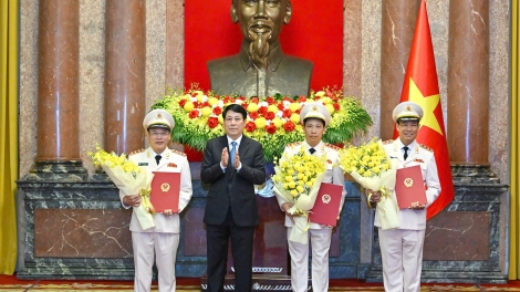 Chủ tịch nước Lương Cường thăng cấp bậc hàm thượng tướng cho 3 thứ trưởng Bộ Công an