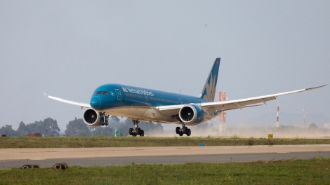 Thời sự 18h 15/12/2025:Cảng Hàng không quốc tế Long Thành chính thức đón chuyến bay kỹ thuật