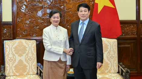 Chủ tịch nước Lương Cường tiếp Đại sứ Campuchia tại Việt Nam