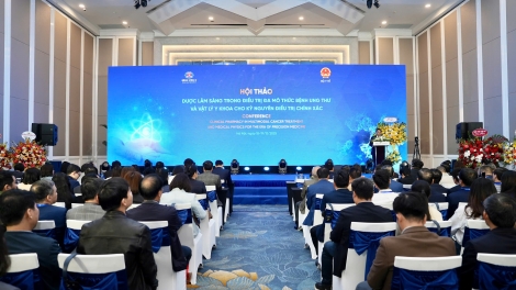 Dược lầm sàng ngày càng phát huy vai trò trong chăm sóc, điều trị toàn diện cho người bệnh ung thư