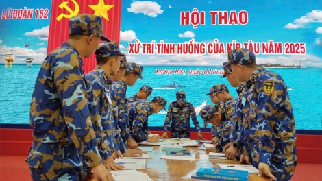 Lữ đoàn 162 nâng cao năng lực tác chiến, chỉ huy hiệp đồng của các kíp tàu