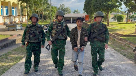 Quảng Trị:Bắt giữ đối tượng vận chuyển 12.000 viên ma túy qua biên giới