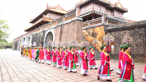 Theo dòng thời sự sáng 18/12/2025