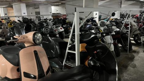 Bộ Xây dựng yêu cầu sớm ban hành quy chuẩn an toàn cho chung cư có trạm sạc xe điện