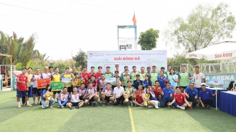 Giáo dục truyền thống gắn tuyên truyền biển, đảo tại Lữ đoàn 125