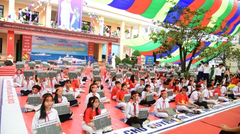 BTL Cảnh sát biển: Thắp lửa tình yêu biển đảo cho thế hệ tương lai