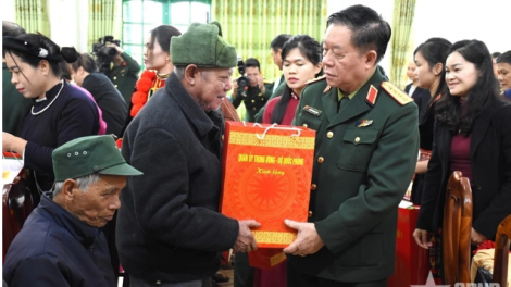 Thời sự 21h30 21/12/2025: Đại tướng Nguyễn Trọng Nghĩa chủ trì các hoạt động tri ân tại Cao Bằng