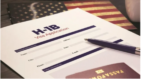 Mỹ hủy bỏ cơ chế xổ số visa H-1B, ưu tiên lao động có lương và tay nghề cao