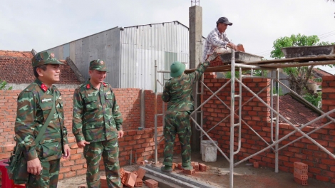 Chiến dịch Quang Trung dựng lại nhà sau lũ tại Khánh Hòa