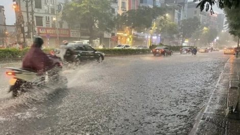 Thời tiết ngày 13/12/2025: Khu vực Bắc Bộ trời chuyển rét, vùng núi và trung du Bắc Bộ rét đậm