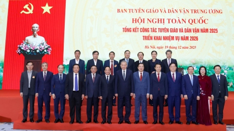 Thời sự 18h 19/12/2025: Bám sát thực tiễn,“bắt đúng mạch nguồn, thấu từng nhịp đập” của nhân dân