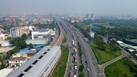 Metro 1 TP.HCM phục vụ 19 triệu lượt khách sau một năm