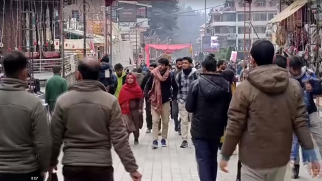 Du khách đổ về thị trấn miền núi để trốn ô nhiễm không khí ở New Delhi