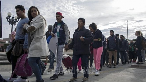   Mỹ tăng gấp 3 tiền trợ cấp cho người nhập cư tư trái phép nguyện rời đi