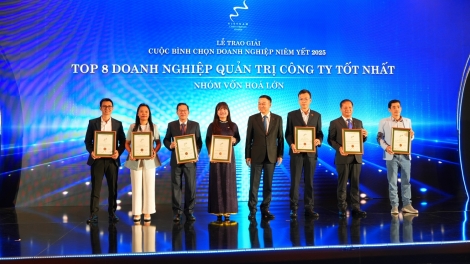 Phân bón Cà Mau lọt Top 8 doanh nghiệp quản trị tốt nhất, giành giải Nhất phát triển bền vững 2025