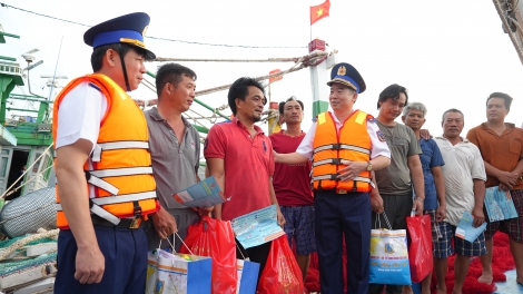 Cảnh sát biển quyết liệt ngăn chặn khai thác IUU, khẳng định hình ảnh quốc gia có trách nhiệm