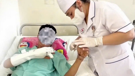 Nối liền thành công tay một bệnh nhân bị đứt lìa