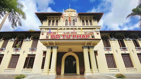 Bộ Tư pháp có thêm nhiệm vụ kiểm soát thủ tục hành chính