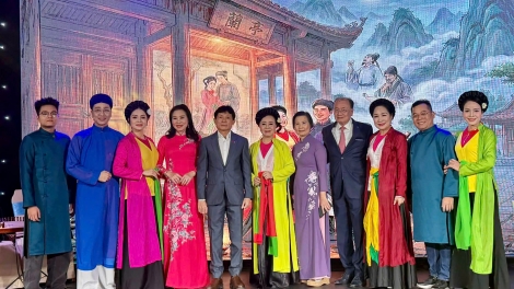 "Đêm thơ ngàn năm"– Nhịp cầu văn hoá Việt giữa lòng Praha