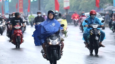 Dự báo thời tiết ngày 21/1/2026: Bắc Bộ mưa rải rác, Trung Bộ mưa dông