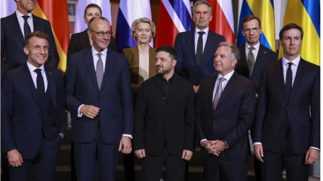 Ukraine tăng tốc ngoại giao, tìm kiếm bảo đảm an ninh và hỗ trợ kinh tế hậu xung đột