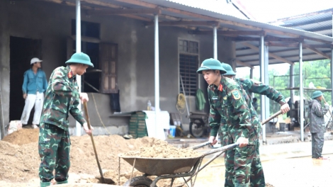  Huế về đích “Chiến dịch Quang Trung” dựng nhà cho dân vùng lũ