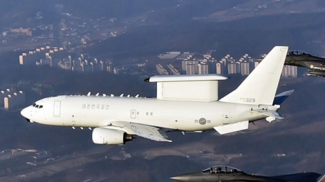 Bộ trưởng Quốc phòng Hàn Quốc bay thị sát không phận trong ngày đầu năm mới 2026