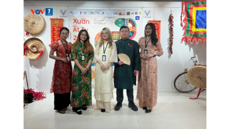 Tuổi trẻ Việt Nam tại Pháp: Đại hội XVI của Đảng là lời hiệu triệu cống hiến