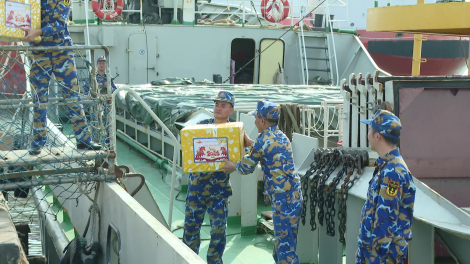 Hải đoàn 129 thăm và chúc Tết quân dân Đặc khu Trường Sa