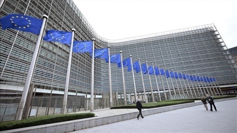 EU cân nhắc áp dụng giới hạn độ tuổi sử dụng mạng xã hội trên toàn khối