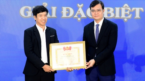 Trao giải cuộc thi sáng tác biểu trưng Đại hội Đoàn toàn quốc lần thứ XIII, nhiệm kỳ 2026 – 2031