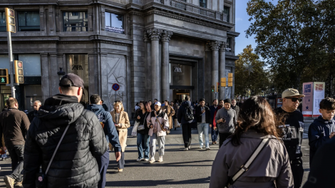 Tây Ban Nha  hợp pháp hoá 500 nghìn người di cư - giải quyết vấn đề thiếu hụt lao động