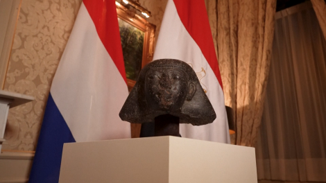 Hà Lan trao trả bức tượng cổ 3.500 năm tuổi bị đánh cắp cho Ai Cập