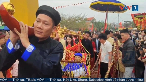 Quảng Ninh: Độc đáo lễ rước người sống duy nhất trong năm!