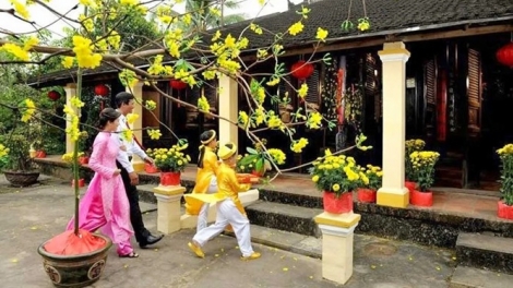 “Tết nội – Tết ngoại: Làm thế nào cho trọn?” 