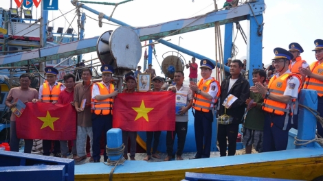 Xuân ấm nghĩa tình quân dân nơi đặc khu Côn Đảo