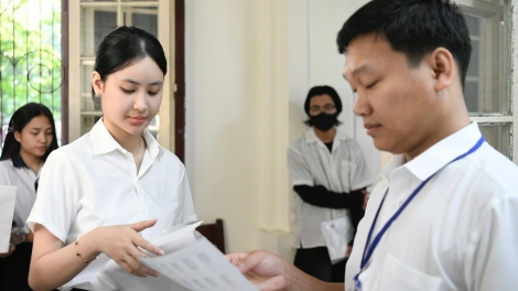 Thời sự 21h30 4/2/2026:  Bộ GD&ĐT sẽ không công bố đề minh họa Kỳ thi tốt nghiệp THPT năm 2026