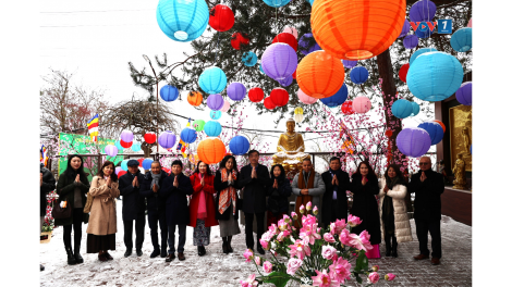 Ấm áp hoạt động thăm, chúc Tết cộng đồng người Việt tại Séc