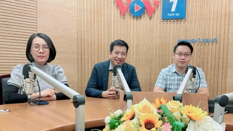 “Tết nội – Tết ngoại: Làm thế nào cho trọn?” 