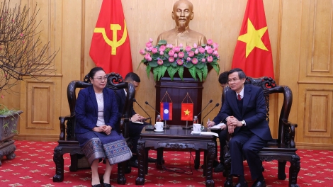 Gắn kết chiến lược đào tạo cán bộ giữa Việt Nam và Lào