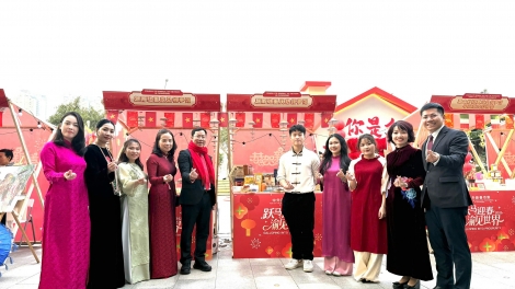 Hương vị Việt Nam lan tỏa tại Hội chợ quốc tế mùa Xuân ở Trùng Khánh, Trung Quốc