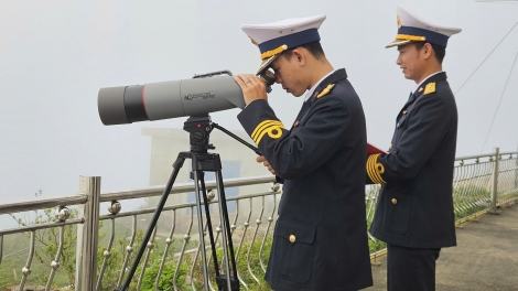 “Mắt thần” Ra đa 545 trực xuyên Tết, canh giữ bình yên vùng trời, vùng biển