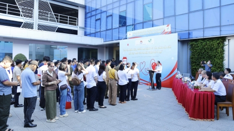 Gần 500 cán bộ, người lao động Binh đoàn 20 tham gia hiến máu tình nguyện