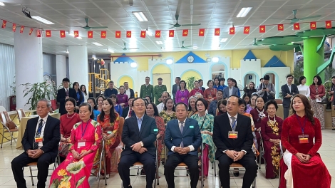 Không khí rộn ràng trước giờ khai mạc ngày bầu cử tại phường Cửa Nam, Hà Nội