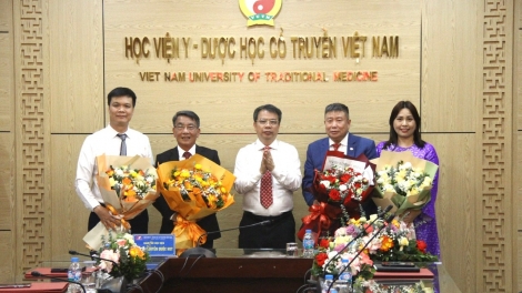 Học viện Y - Dược học Cổ truyền Việt Nam tổ chức Lễ bổ nhiệm lại chức danh Phó giáo sư năm 2026