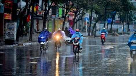 Thời tiết ngày 1/4: Miền Bắc mưa dông rải rác, Nam Bộ nắng nóng gia tăng