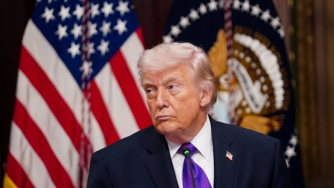 Mỹ cắt đứt quan hệ thương mại với Tây Ban Nha và những hệ lụy