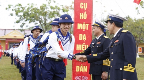 Vùng 3 Hải quân tiếp nhận chiến sĩ mới -  Khí thế mới từ ngày đầu về đơn vị