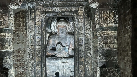 Kỳ thú quần thể hang động đa tôn giáo có tuổi đời ngàn năm ở Ấn Độ